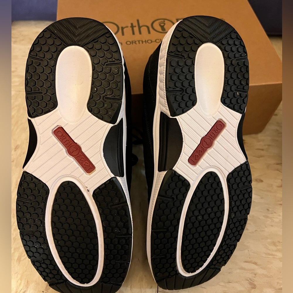 Women's Lightweight Black Knit Athletic Sneakers - Trainer. Size 6.5 Wide - Picture 5 of 7